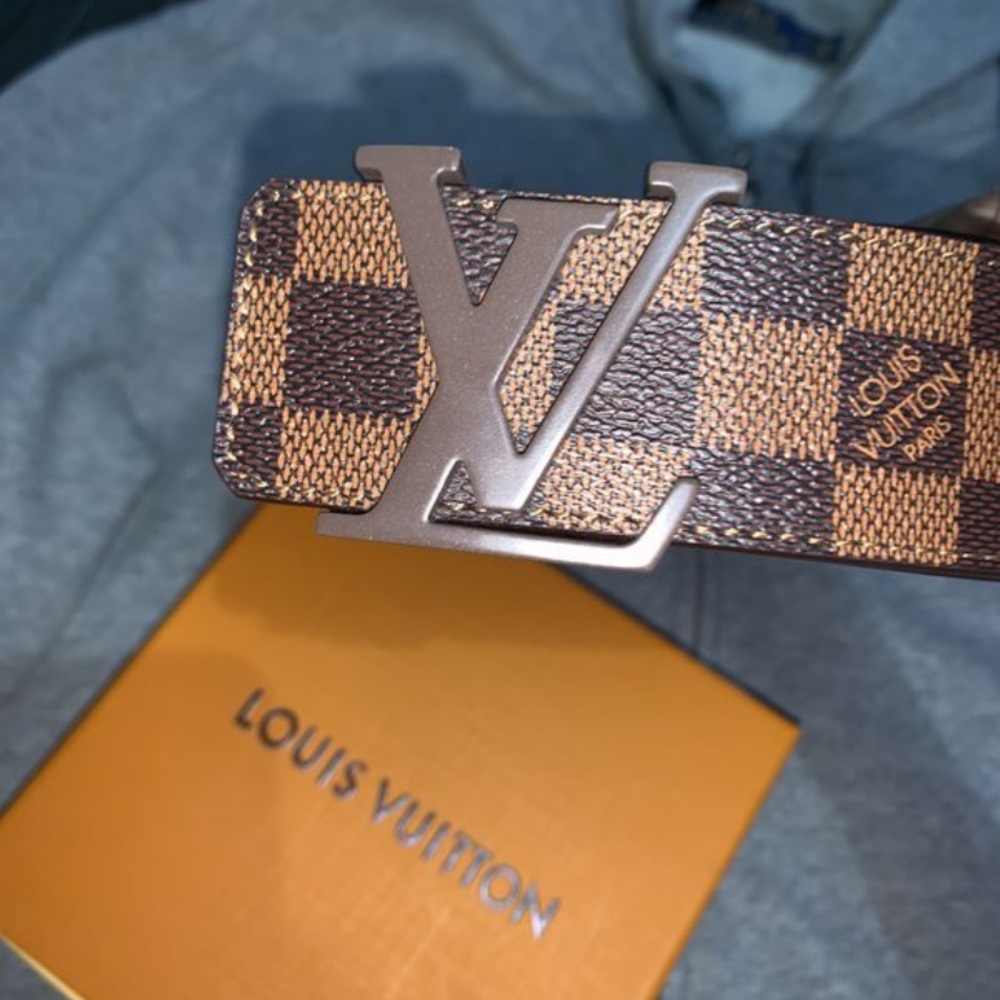 Louis Vuitton belt - Picture 2 of 4
